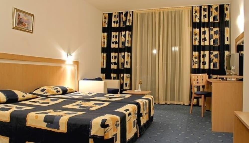 Aqua Azur Hotel Святые Константин и Елена Экстерьер фото